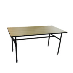 Pipe Style Large Table – Pipe style large table for Retail Display